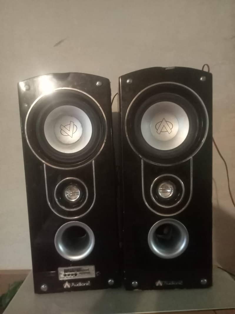 Audionic classic 5 plus 3