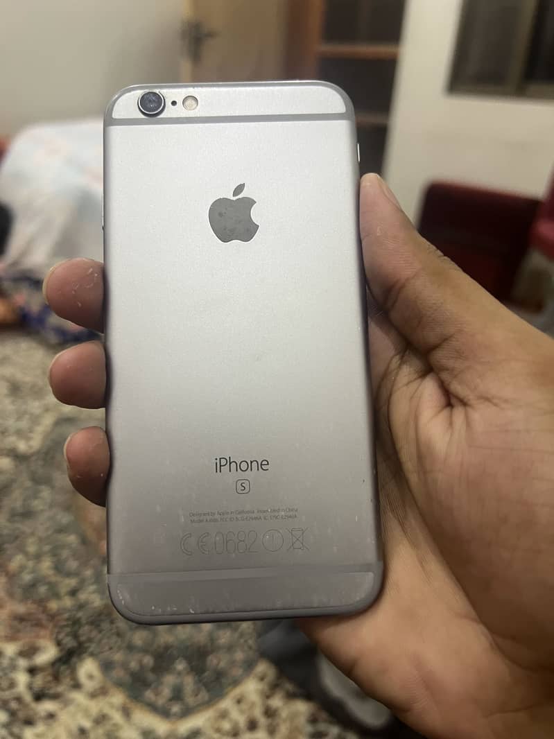 Apple iPhone 6S 3