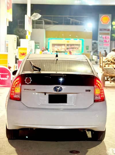 Toyota Prius 2011