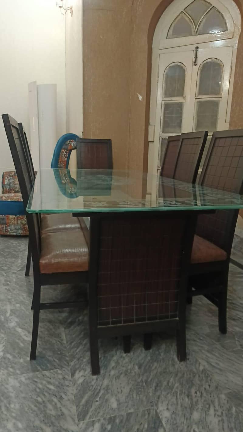 Dining table 8 Chair 2