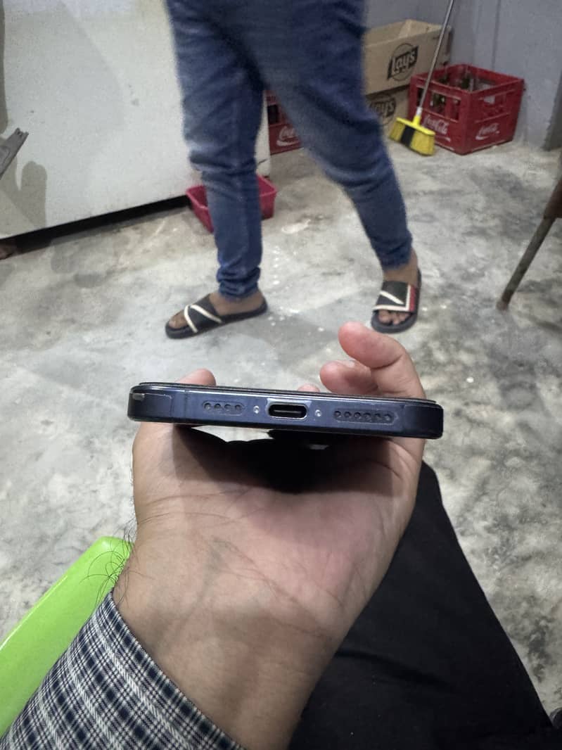 Apple iPhone 15 Pro Max 5