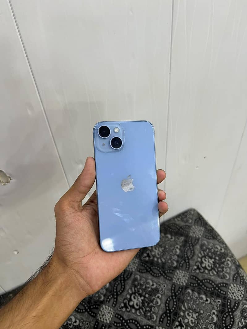 Apple iPhone 14 3