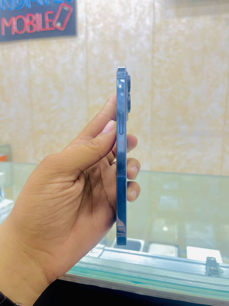 Apple iPhone 13 Pro 1