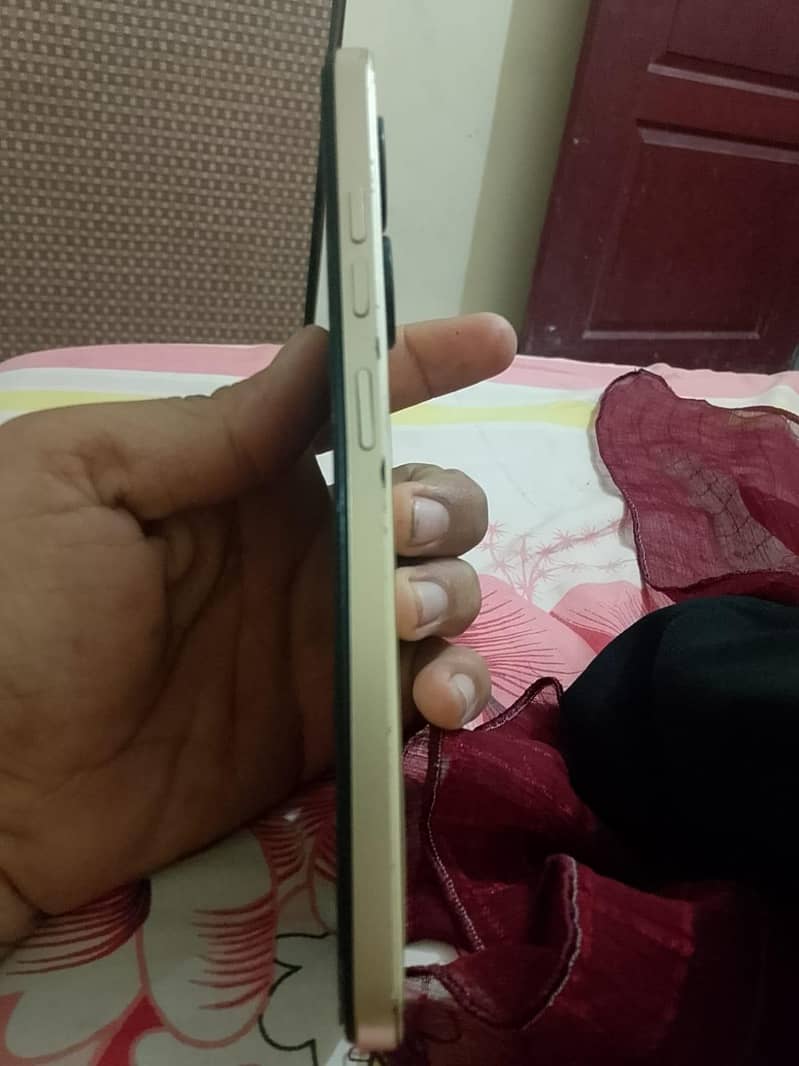 Tecno Spark 20C 4