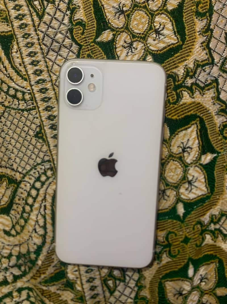 Apple iPhone 11 0