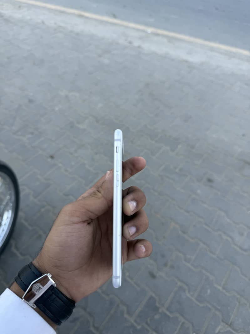 Apple iPhone 7 5