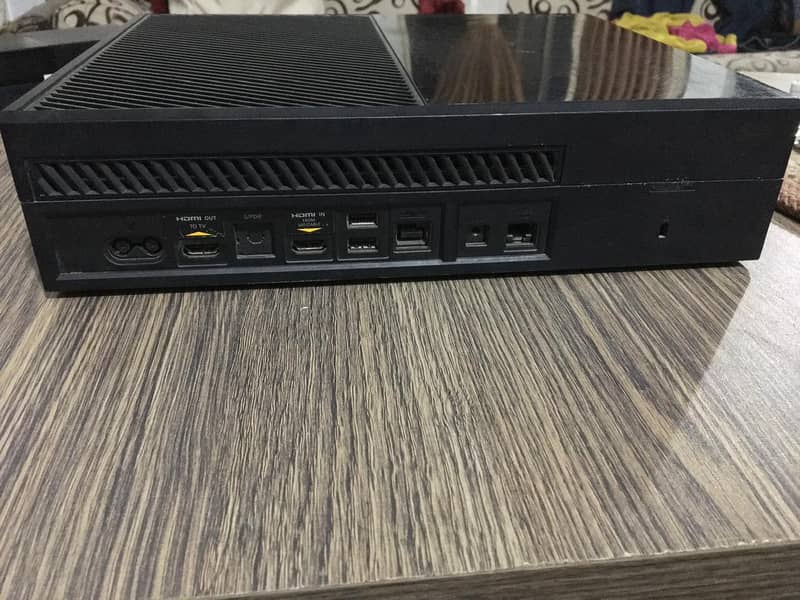 XBOX ONE 500 GB 1