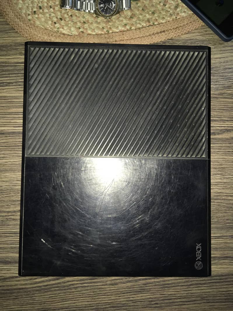 XBOX ONE 500 GB 3