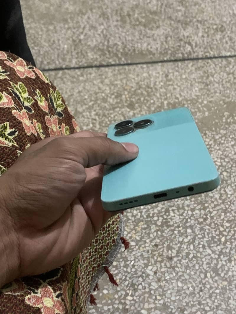 Realme C51 2