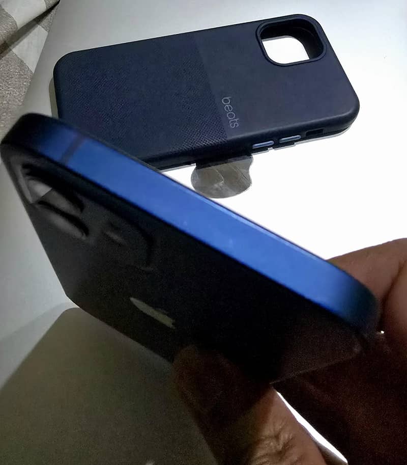 Apple iPhone 12 PTA 3