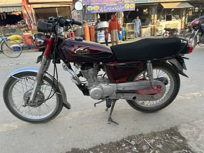 United 125