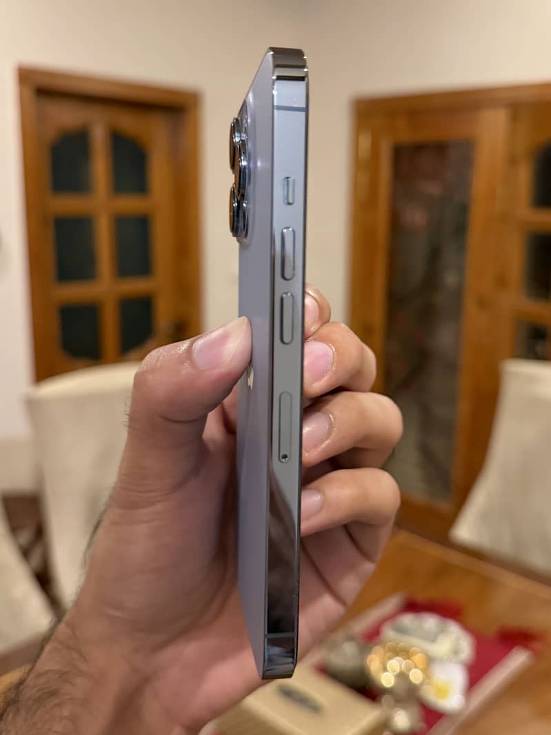 Apple iPhone 13 Pro 1