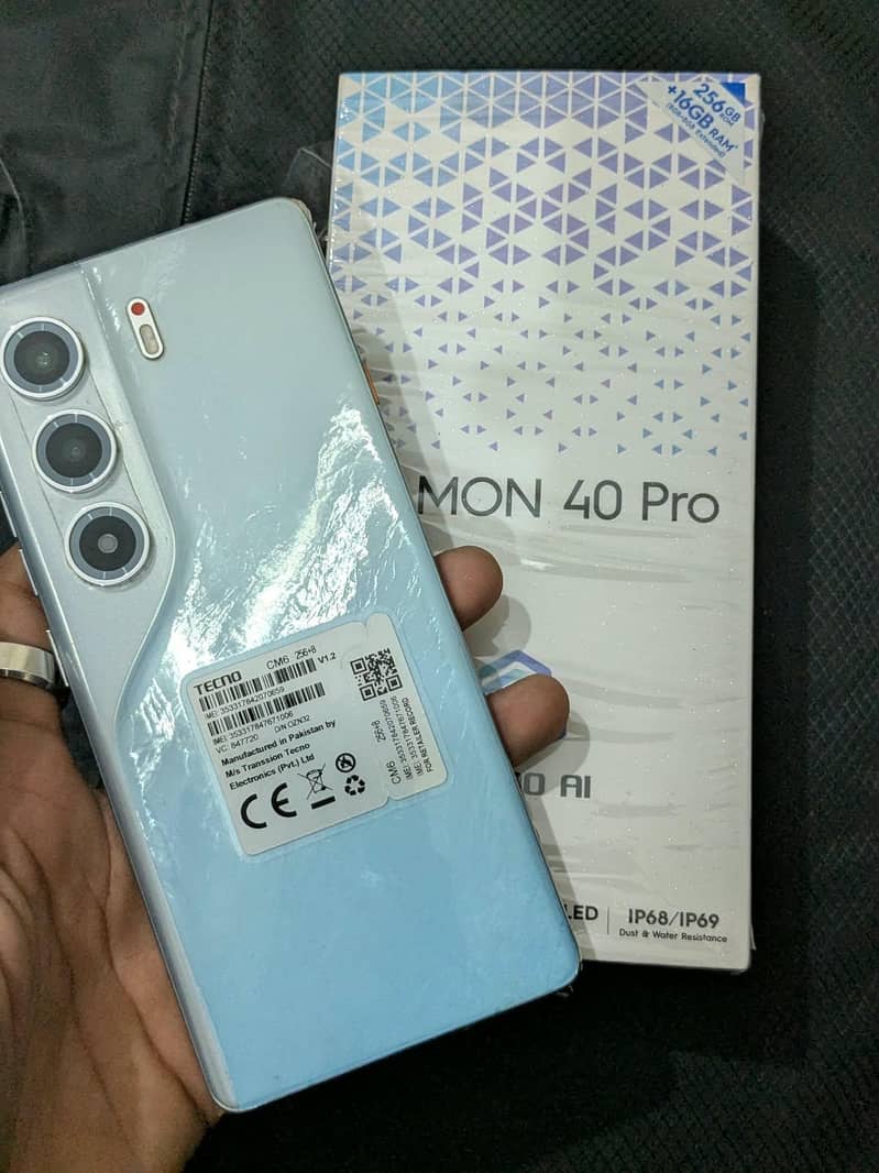 Tecno Camon 40 Pro 8/256GB 1