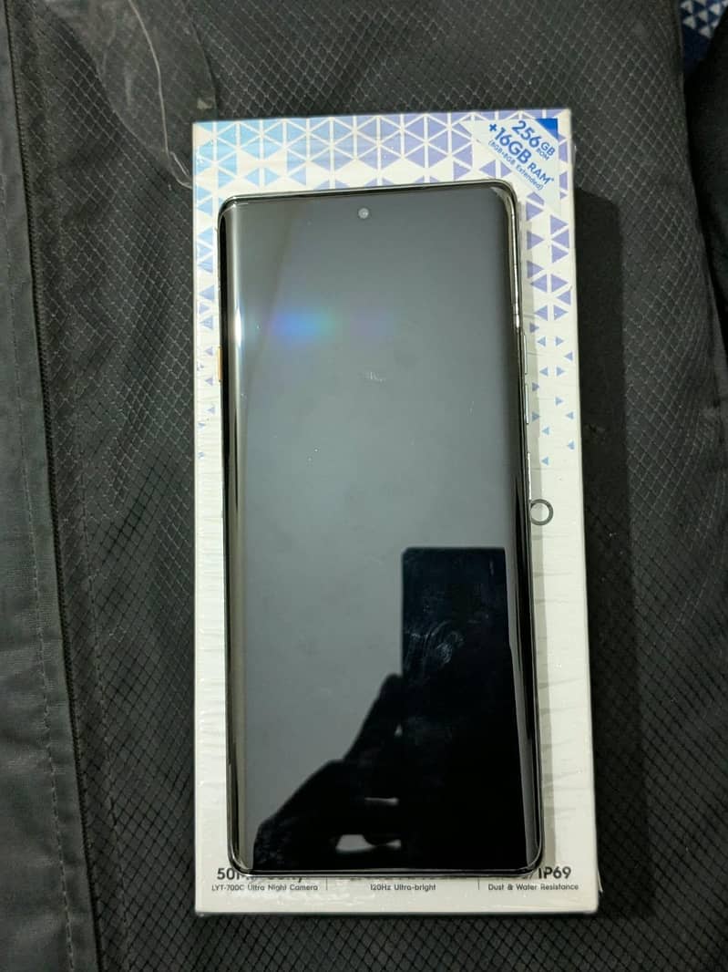 Tecno Camon 40 Pro 8/256GB 2