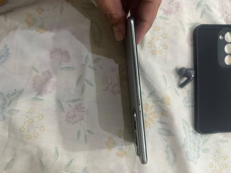 Tecno Spark 40 Pro Plus Lush condition 3
