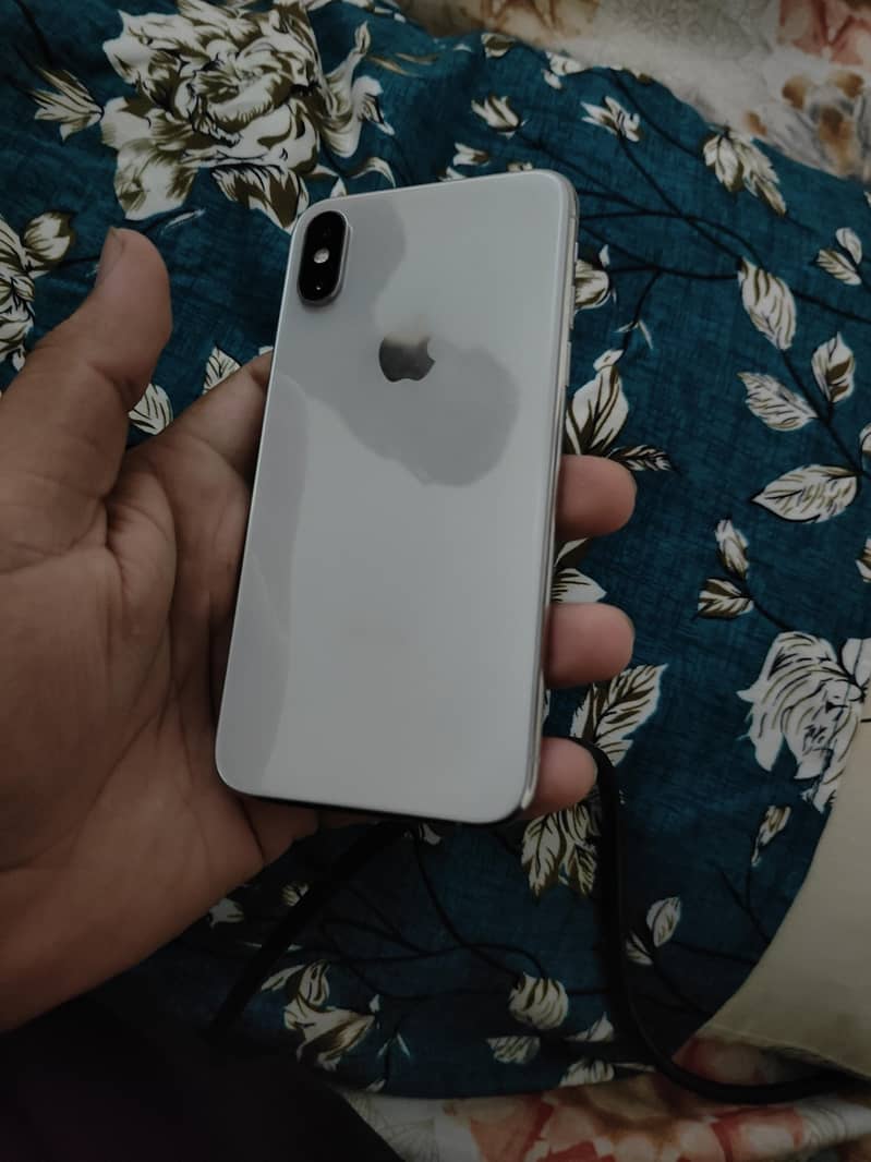 iPhone Xs 0