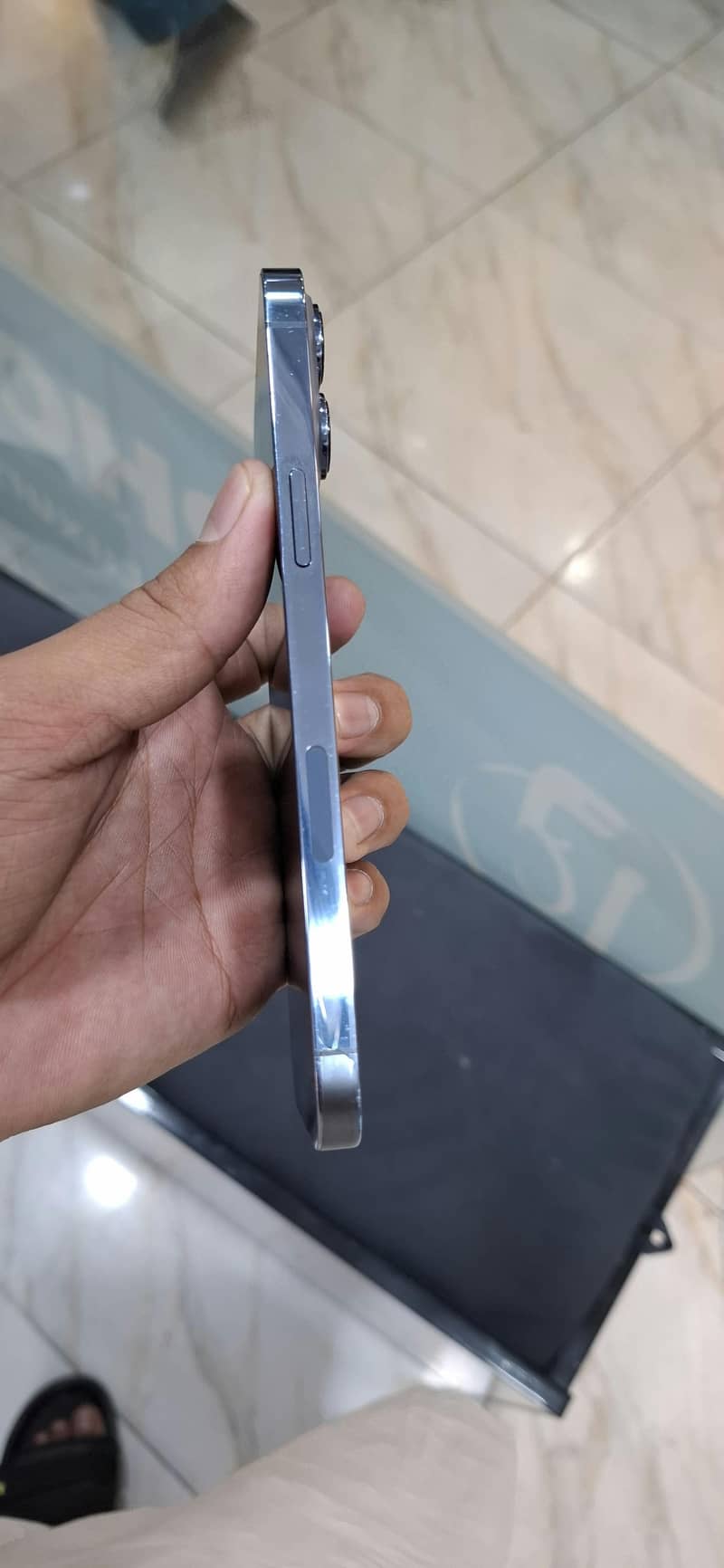 Apple iPhone 13 Pro Max 1
