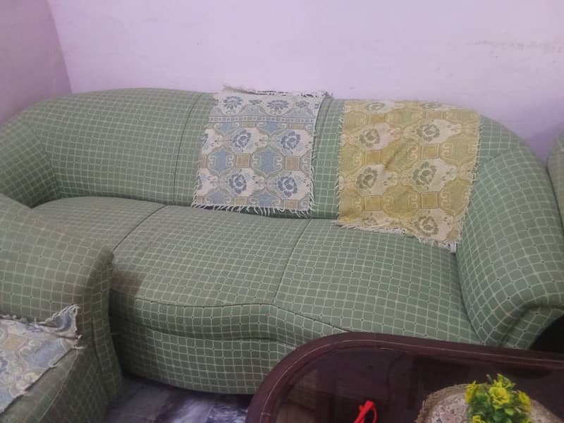 Three seeter 2 one seater 4 sofa 0