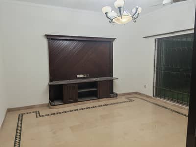 1 kanal lower lock upper portion available for rent in phase 3 DHA Lahore