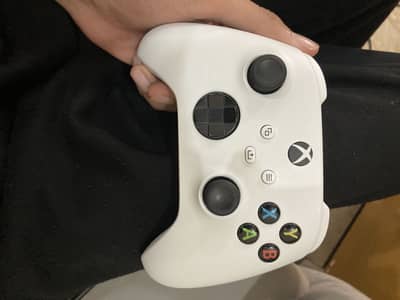 Xbox series S price negotiable condition 10/10