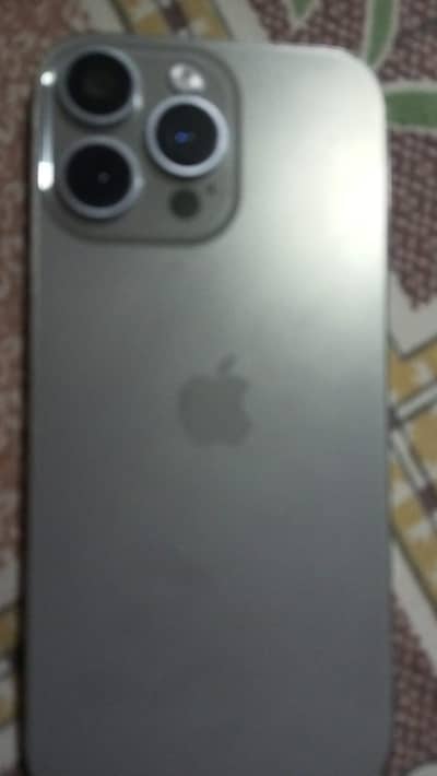 Apple iPhone 16 Pro Max