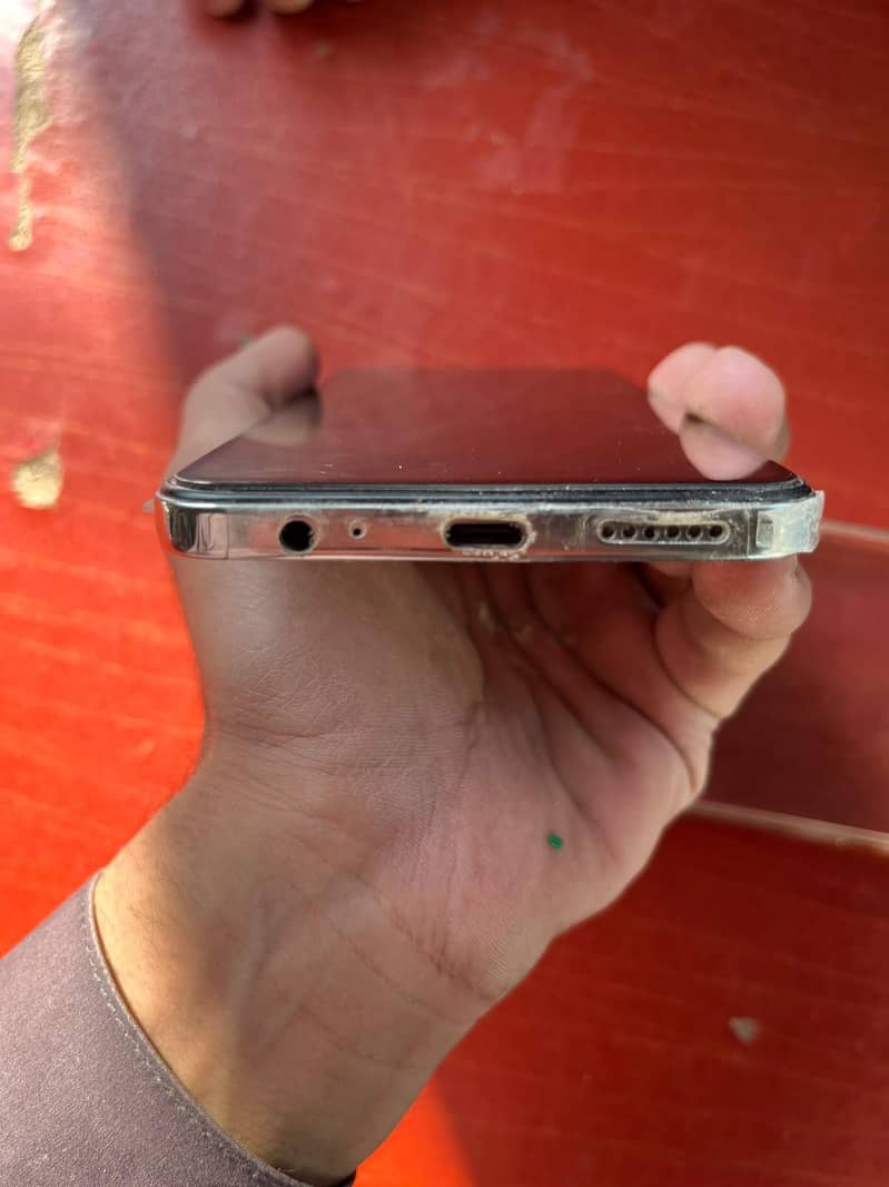 Tecno SPARK 30 Pro 2