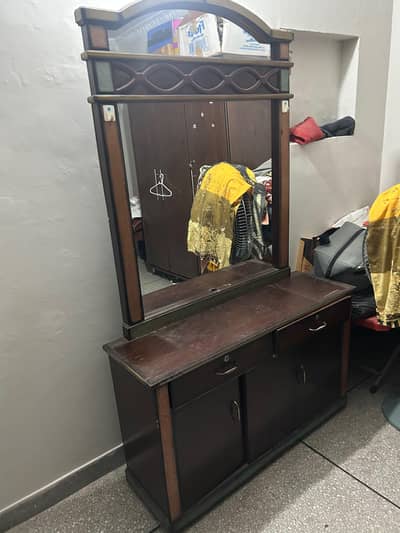 dressing table