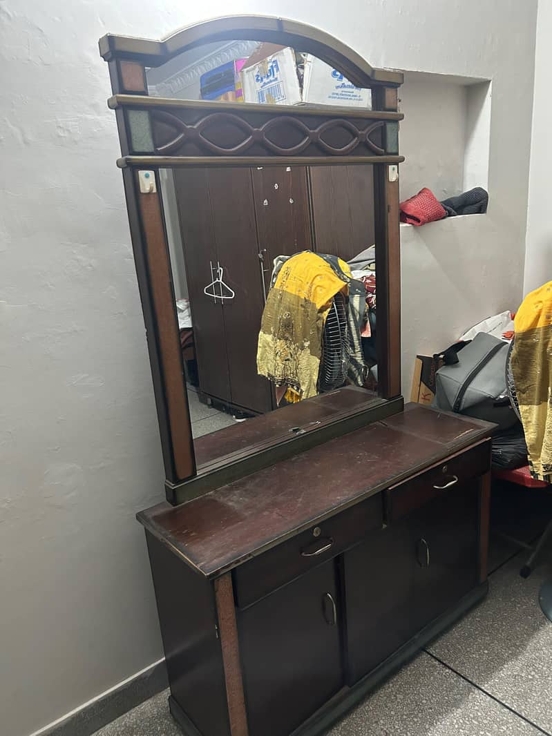 dressing table 1