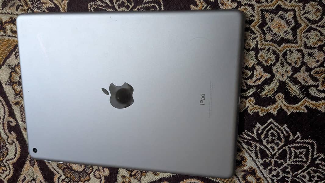 apple ipad 5th generation 0