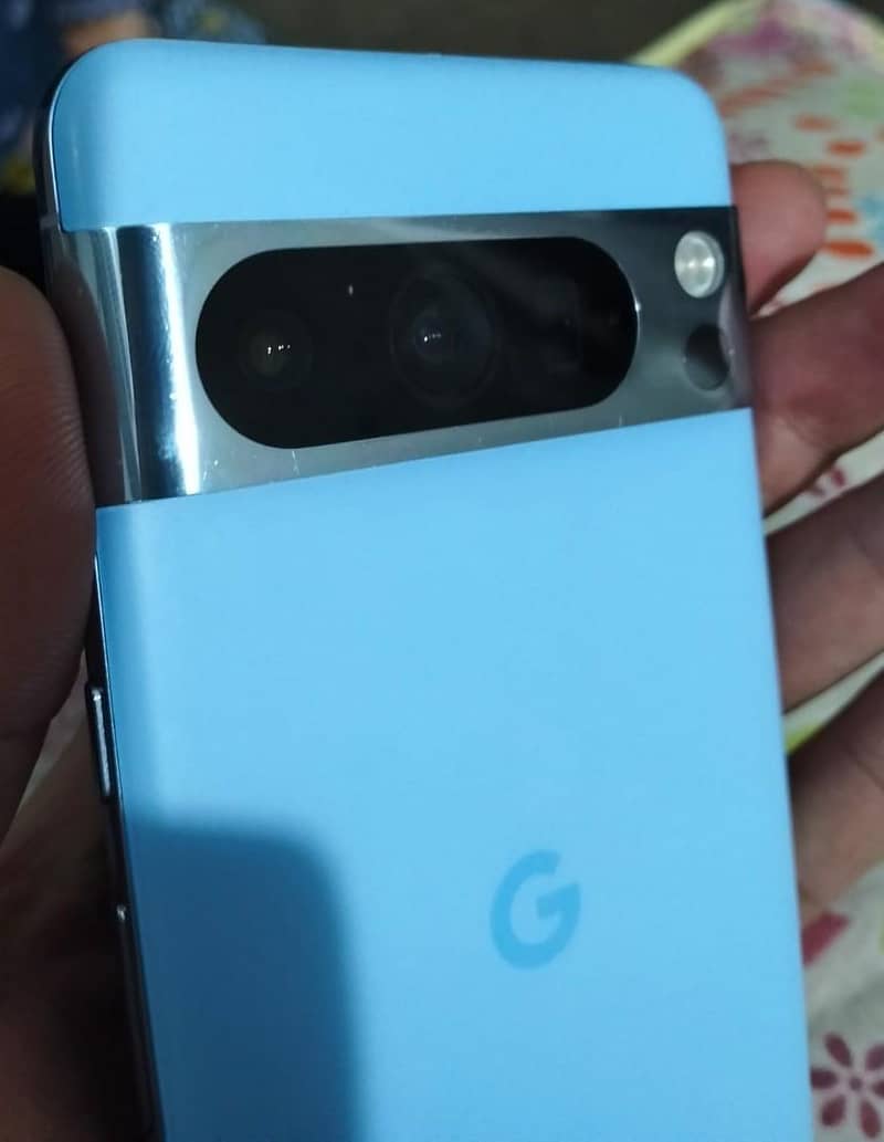 Google Pixel 8 Pro 2