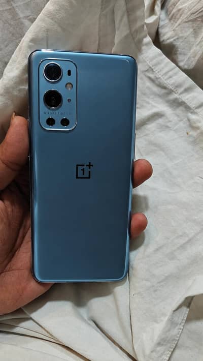 One Plus 9 Pro 9.5/10