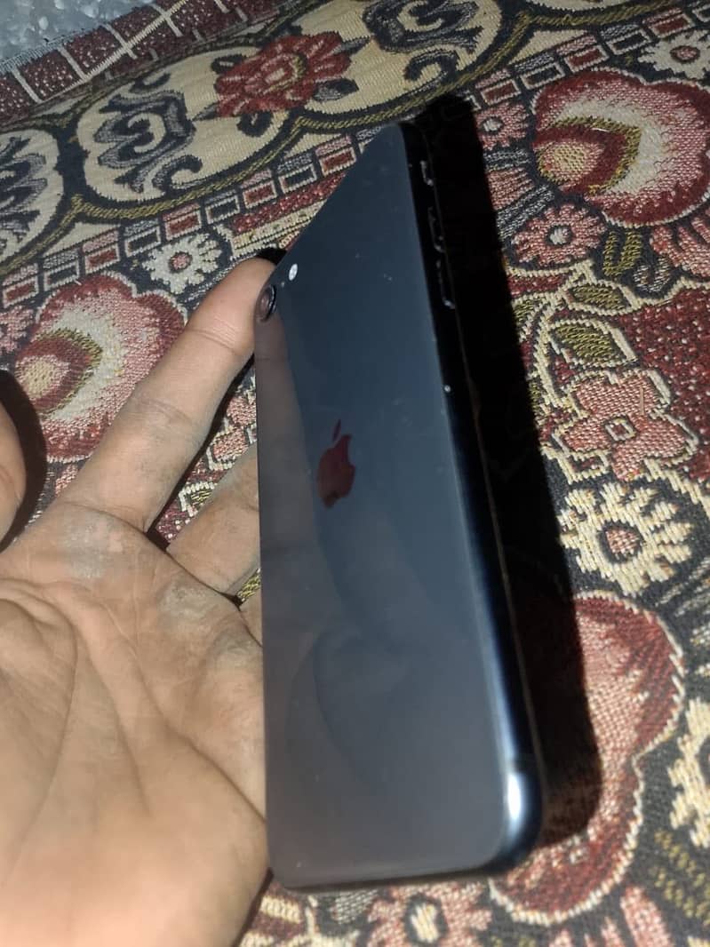 Apple iPhone SE 2 2