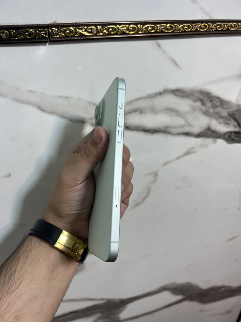 Iphone 15 plus 5