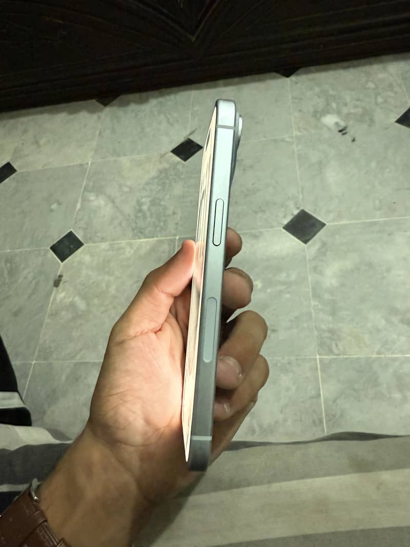 Apple iPhone 15 1