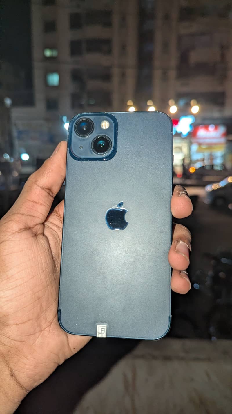 Apple iPhone 13 0
