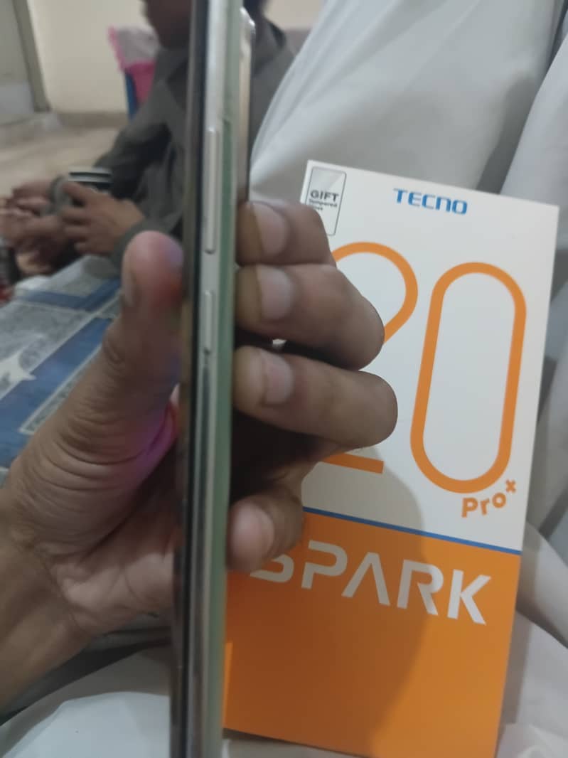 Tecno Spark 20 Pro Plus 2