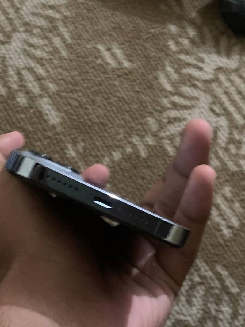 Apple iPhone 13 Pro Max 7