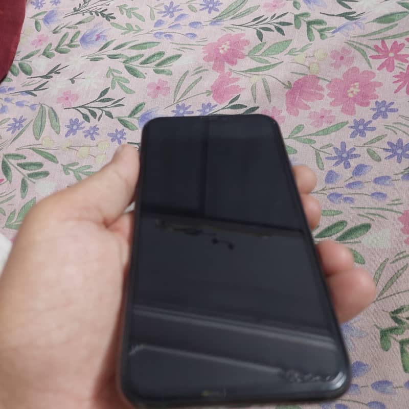 Apple iPhone 11 Pro 5
