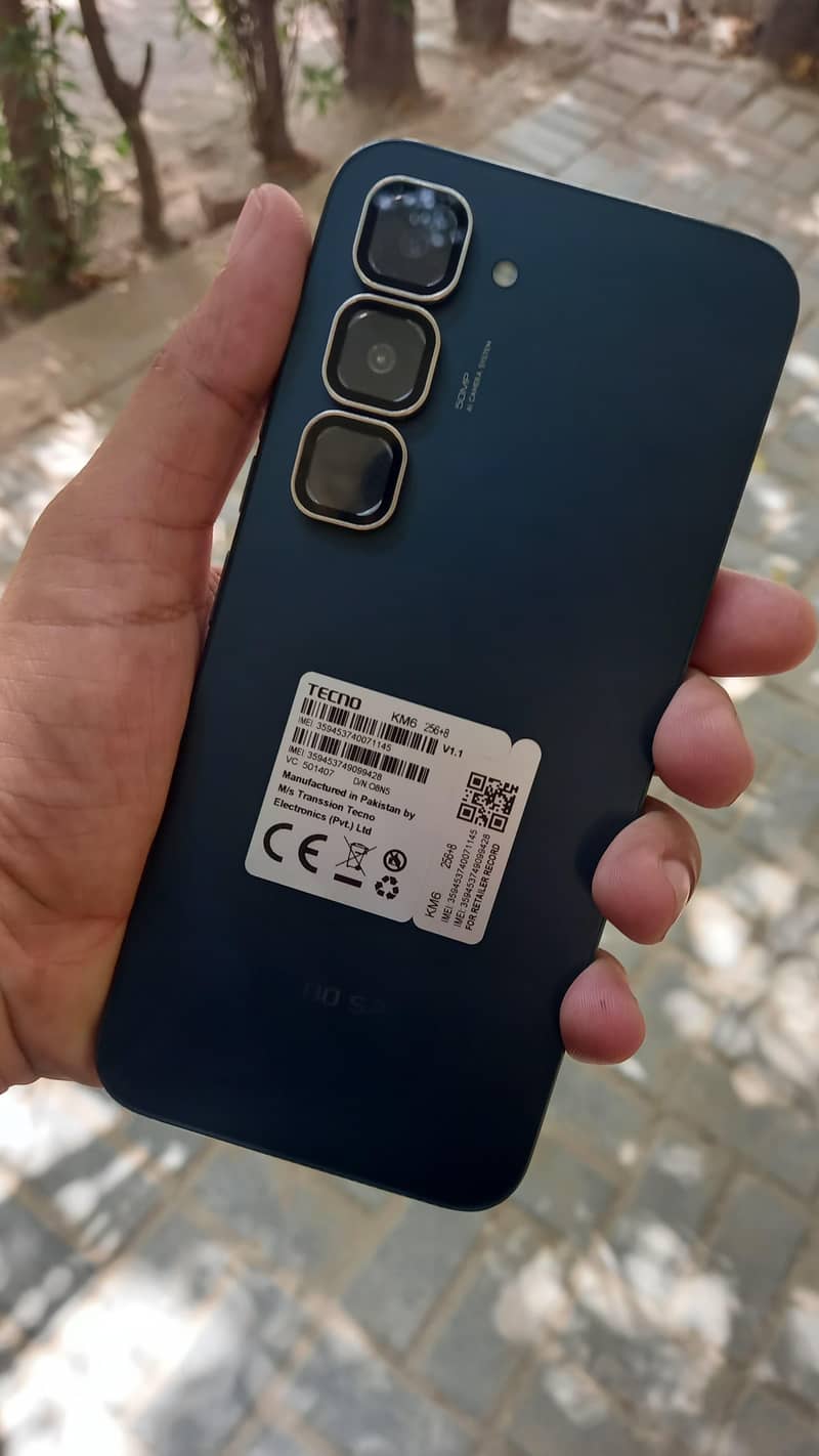 Tecno Spark 40pro 0