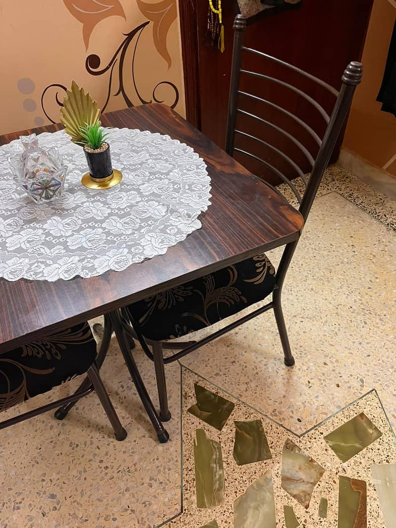 coffee table 2 seaters 1