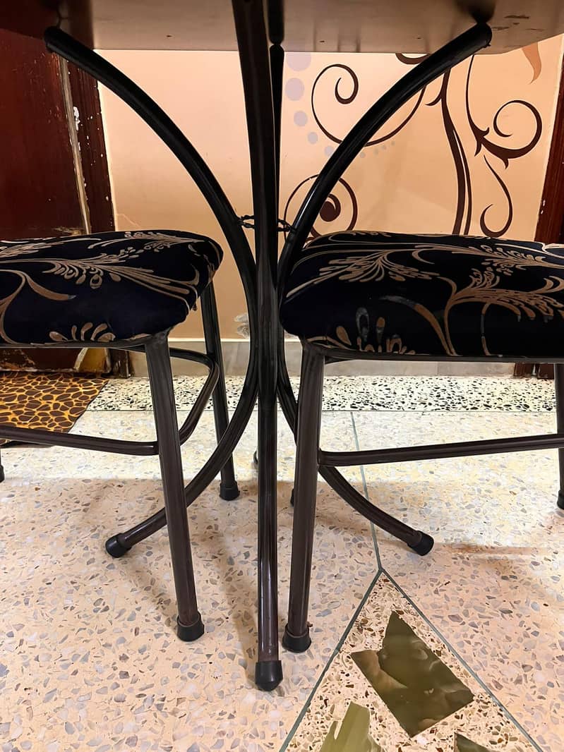 coffee table 2 seaters 2