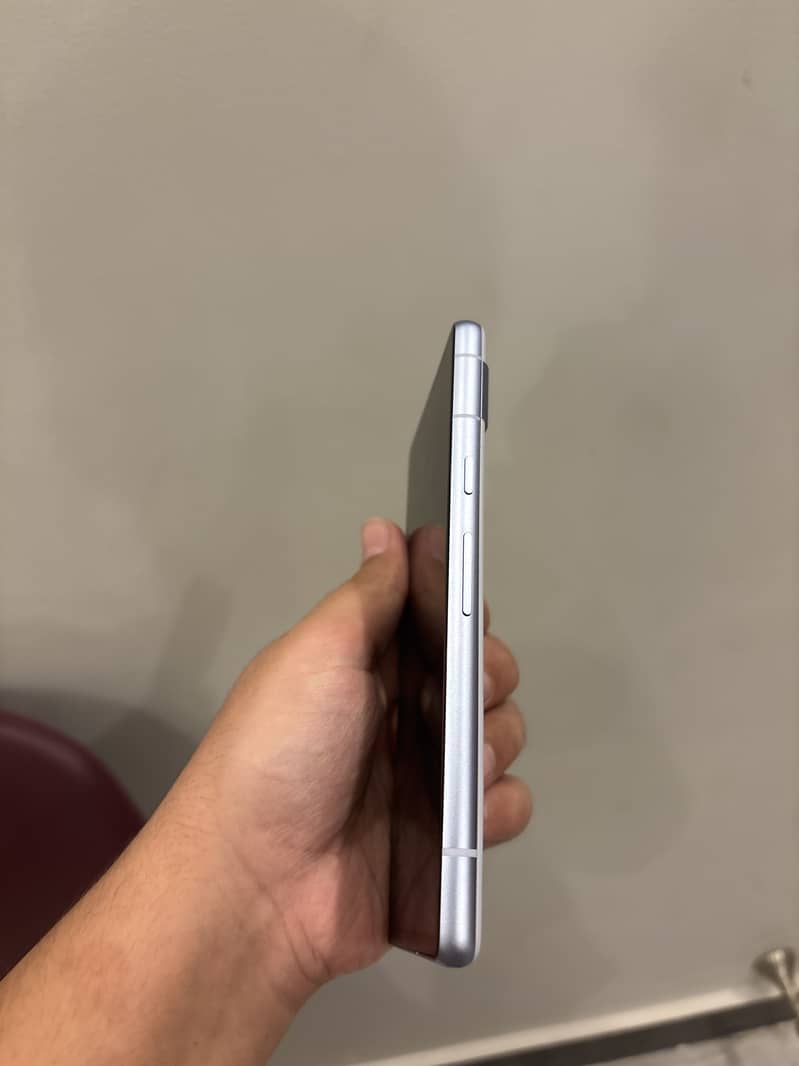 Google Pixel 7a 3