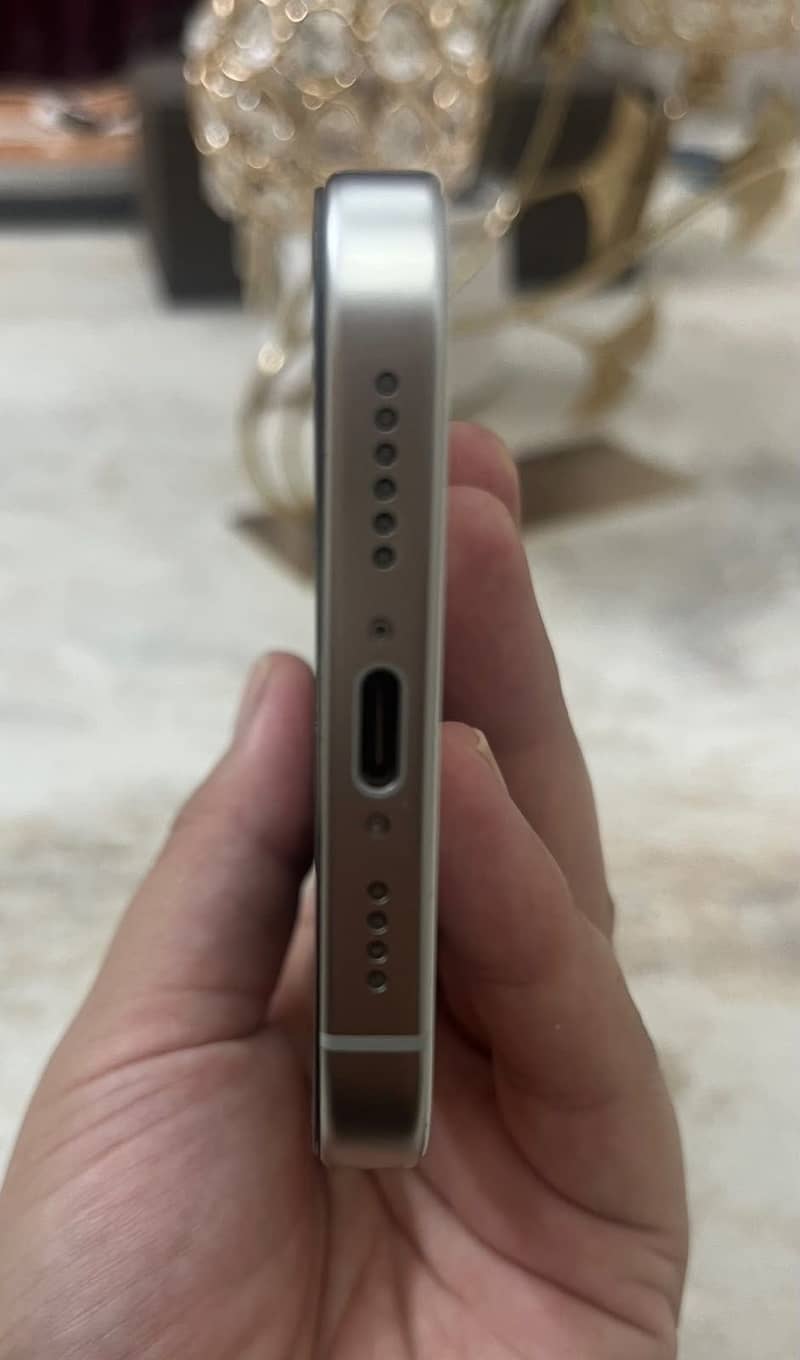 Apple iPhone 16 Pro Max 8
