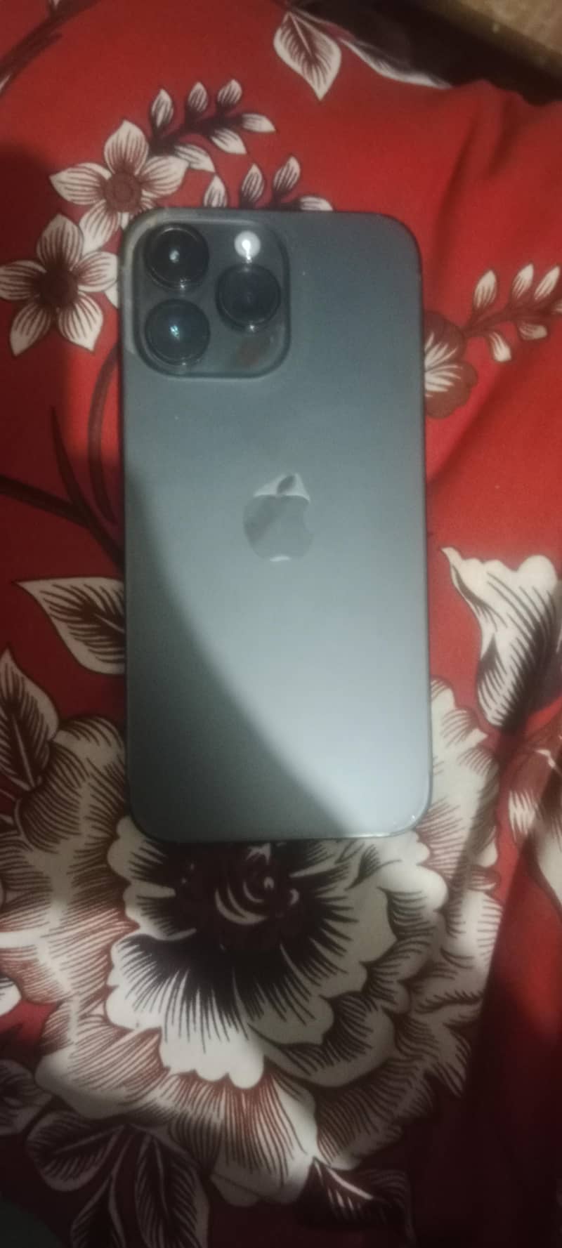 Apple iPhone 14 Pro Max 1