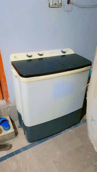 Dawlance double washing machine good condition