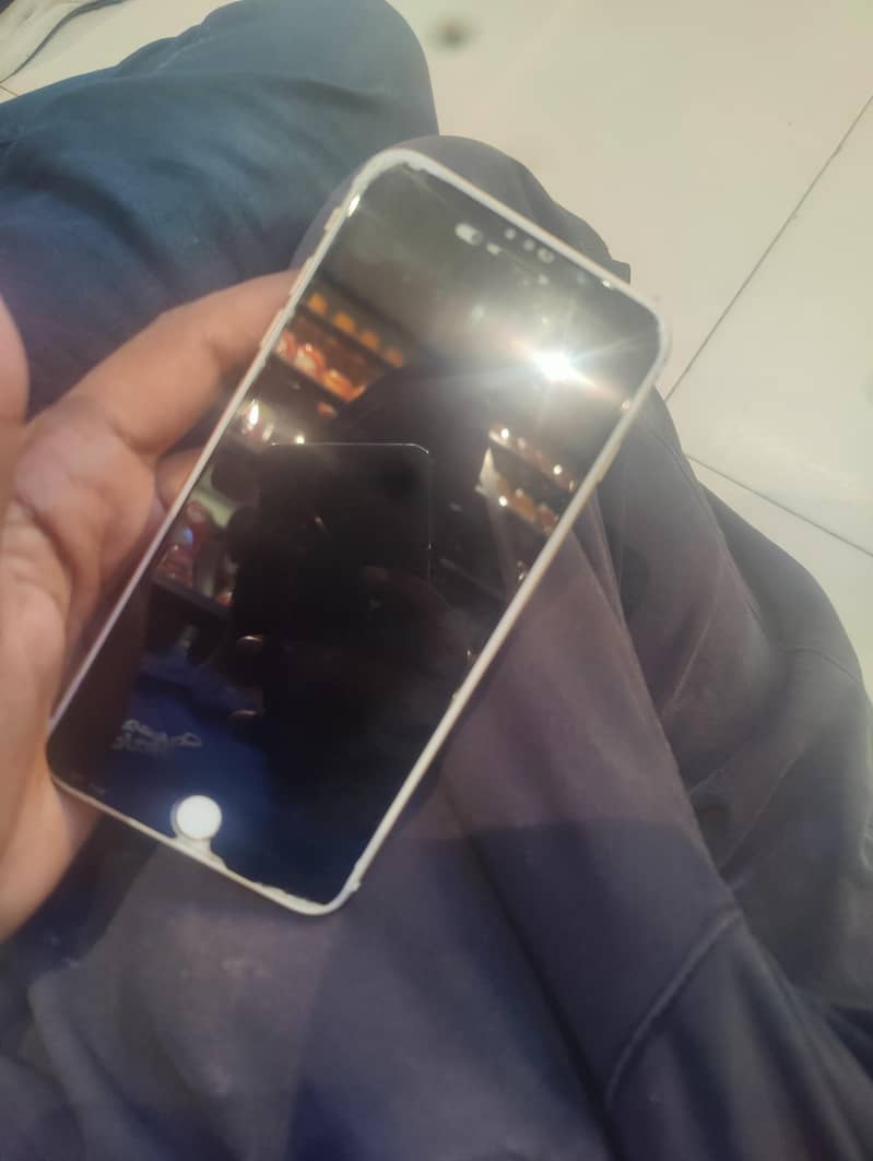 Apple iPhone 6 Plus 5