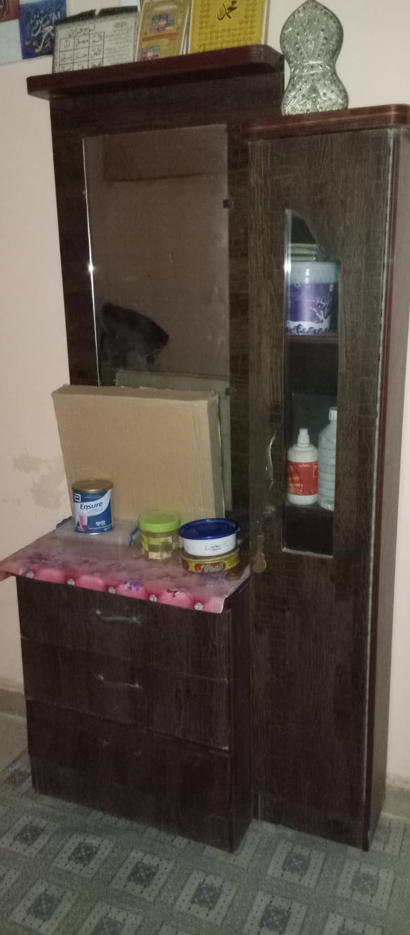 dressing table 0