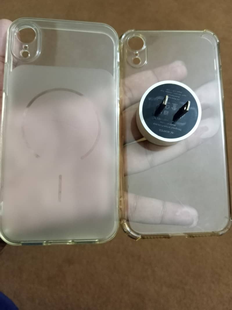 iPhone XR 4