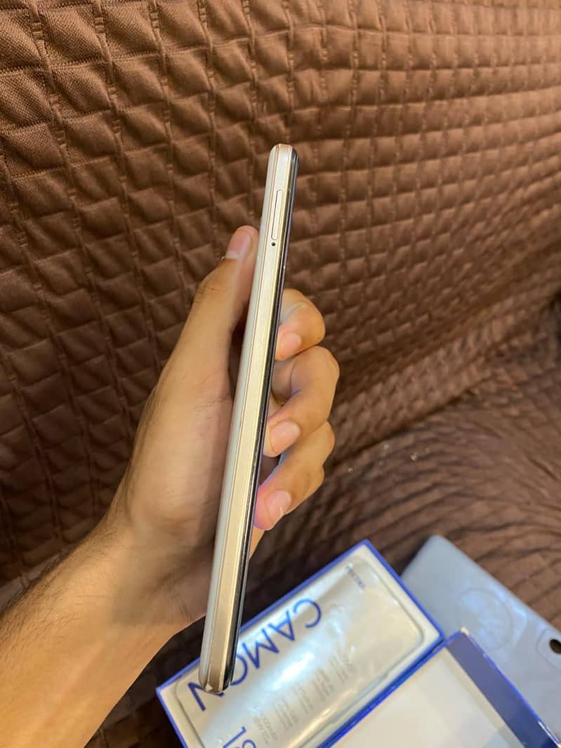Tecno CAMON 18T 1