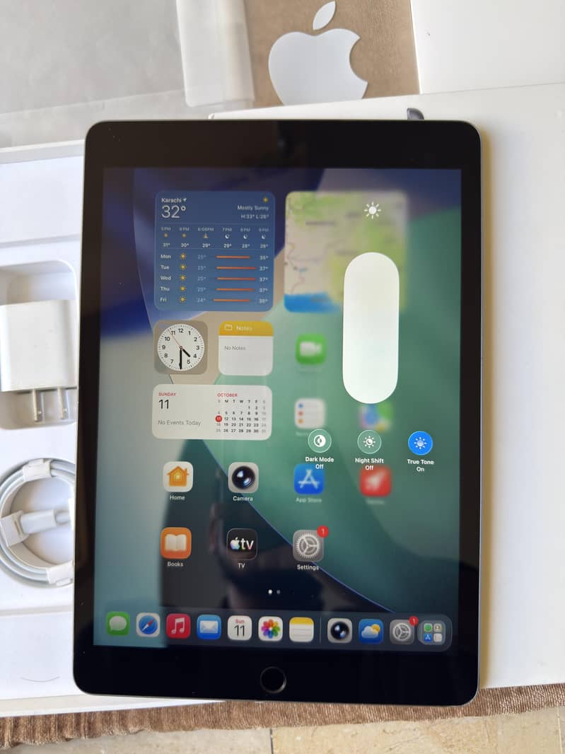 iPad 9th Gen Complete Box 9